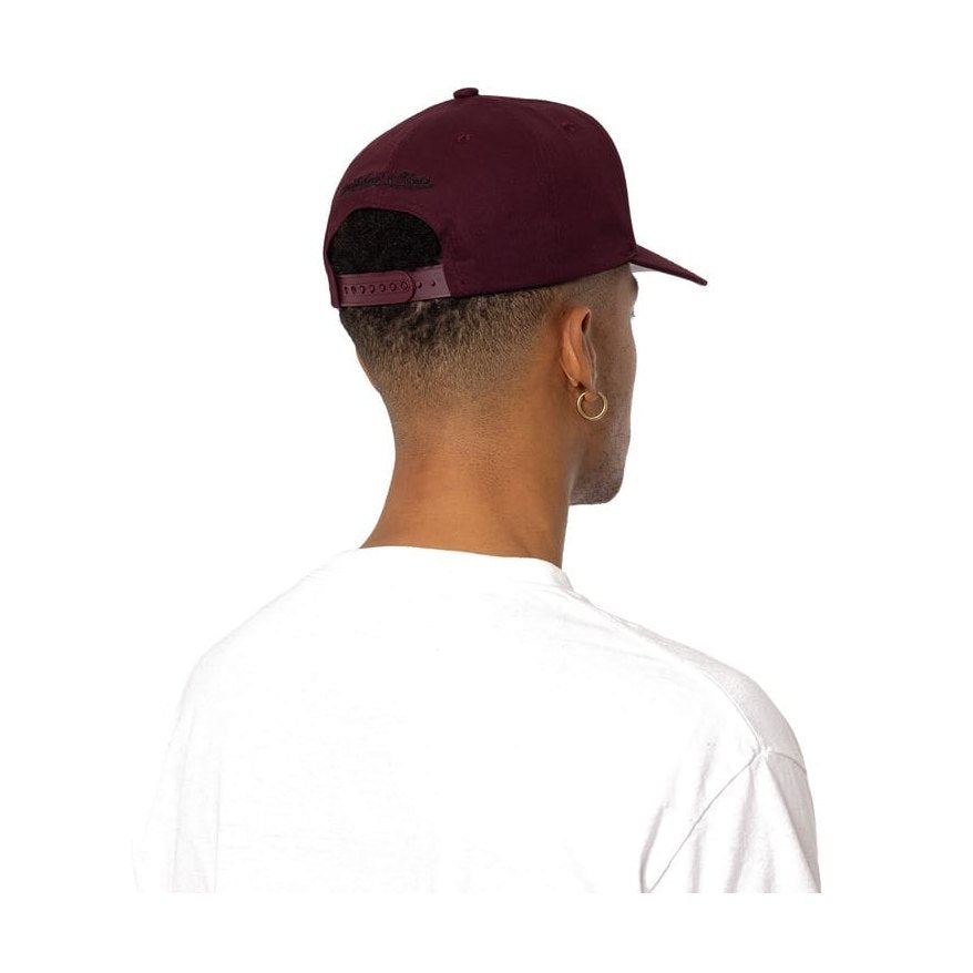 Mitchell & Ness Lacquer Pro Pinch Snapback Oakland Raiders - Fig