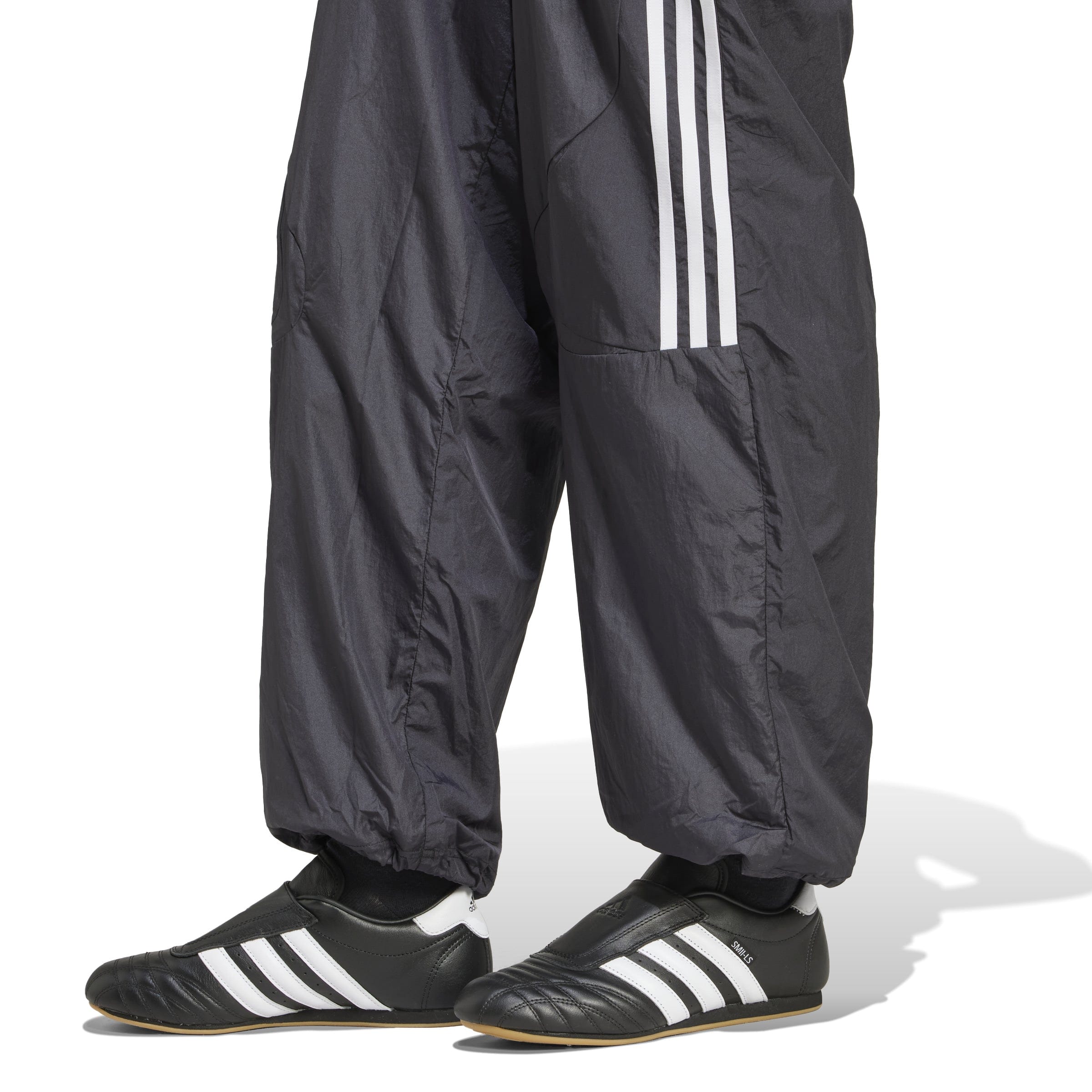 adidas adicolor Teamgeist Oversized Track Pant - Black / White