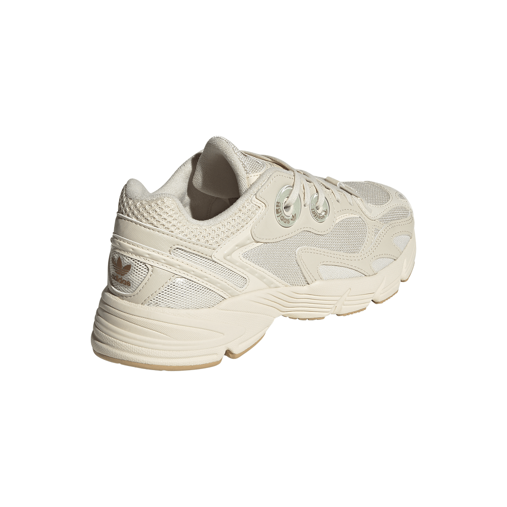 adidas Womens Astir - Wonder White / Gum