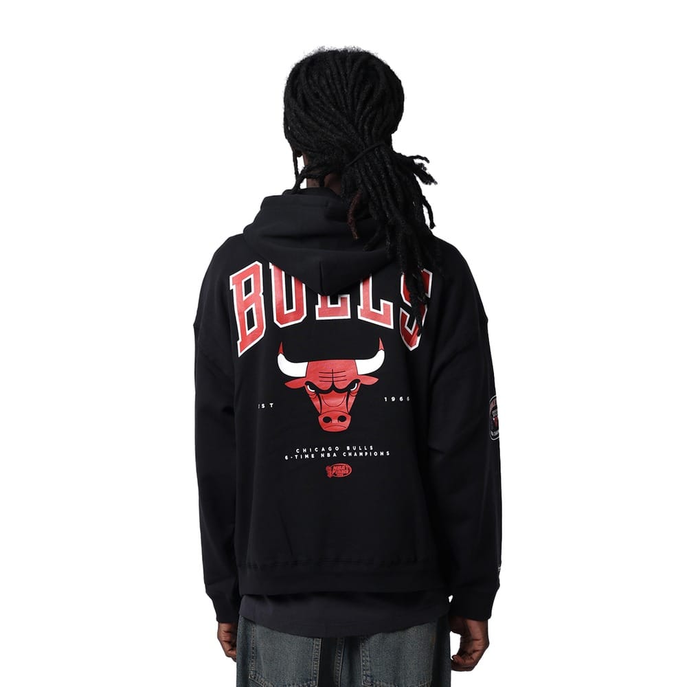 Mitchell & Ness 6 Times Chicago Bulls Hoodie - Black