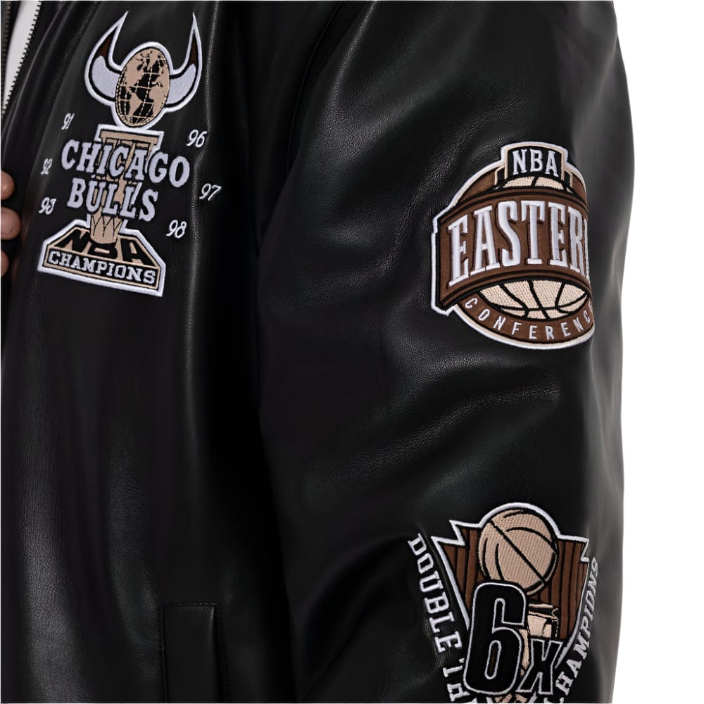 Mitchell & Ness Chicago Bulls 6 Time Jacket - Black