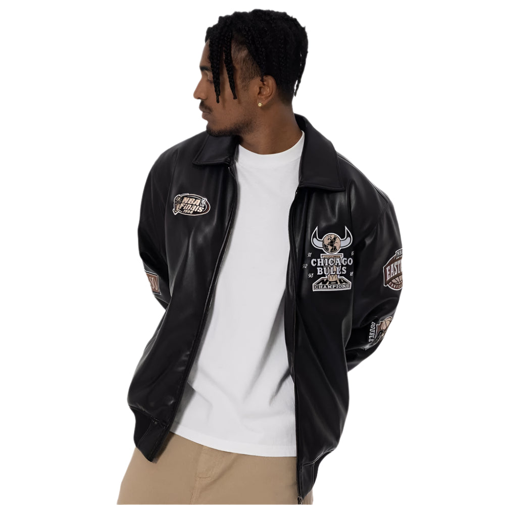 Mitchell & Ness Chicago Bulls 6 Time Jacket - Black