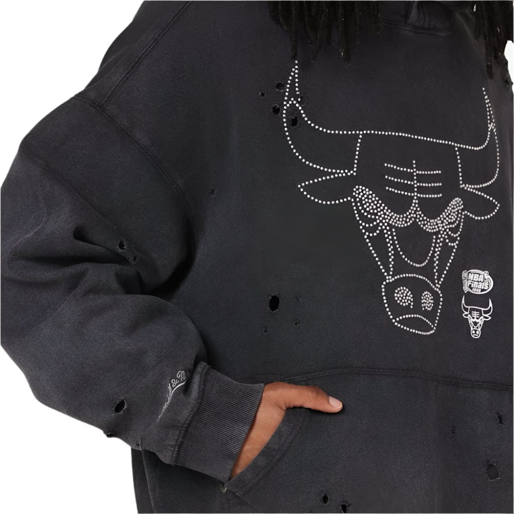 Mitchell & Ness Chicago Bulls Distressed Rhinestone Logo Hoodie - Faded Black