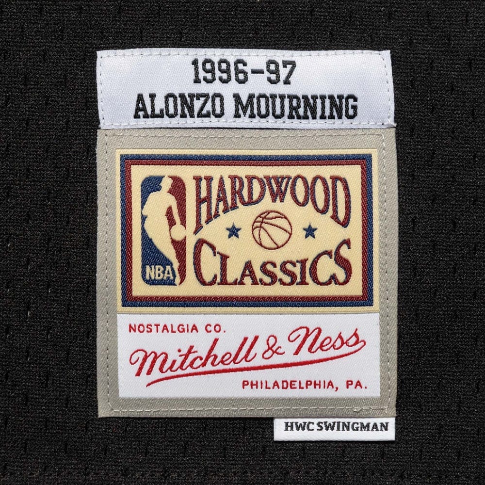 Mitchell & Ness Swingman Jersey Miami Heat Alonzo Mourning Road 96/97 - Black