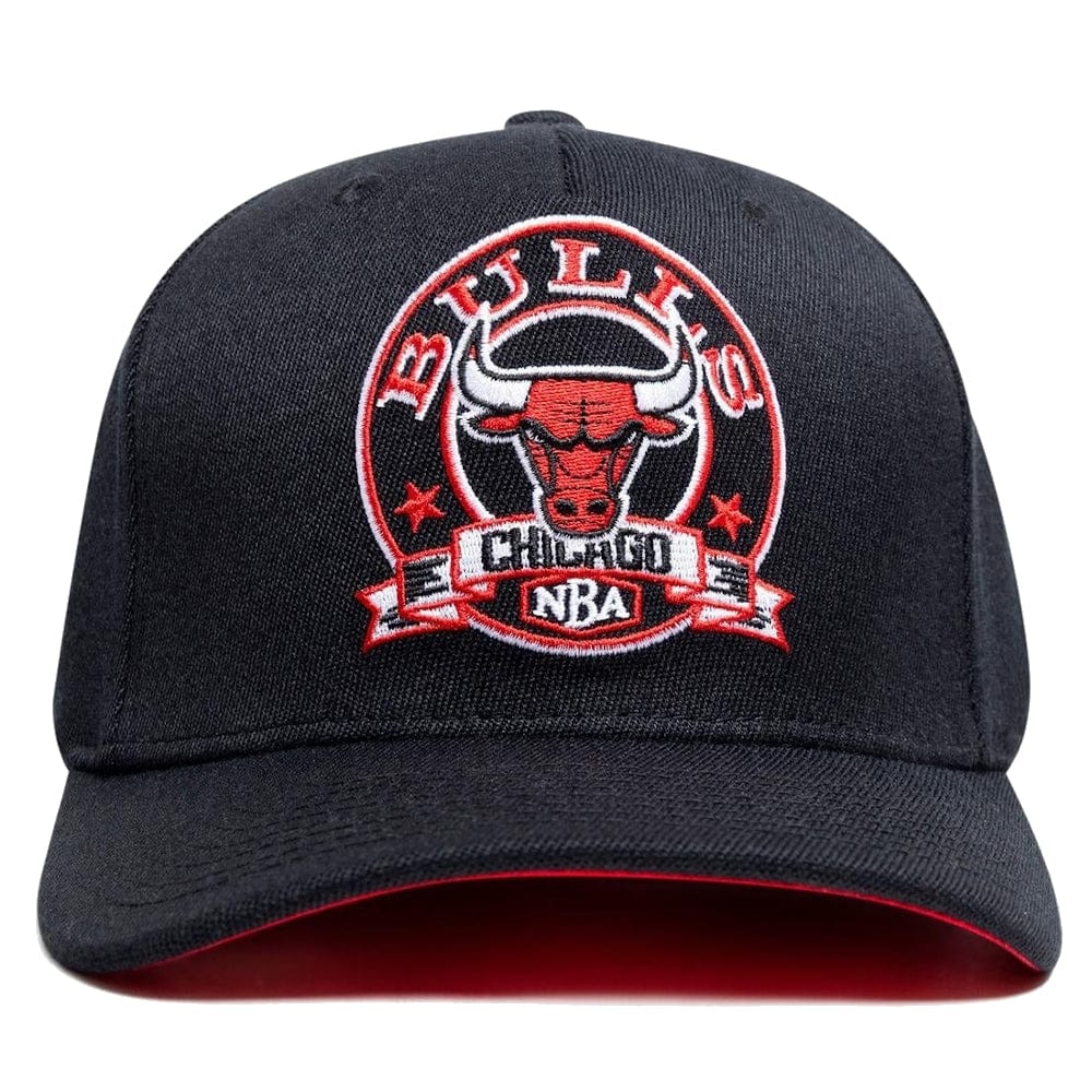 Mitchell & Ness Emblem MVP Snapback Chicago Bulls - Black / Red