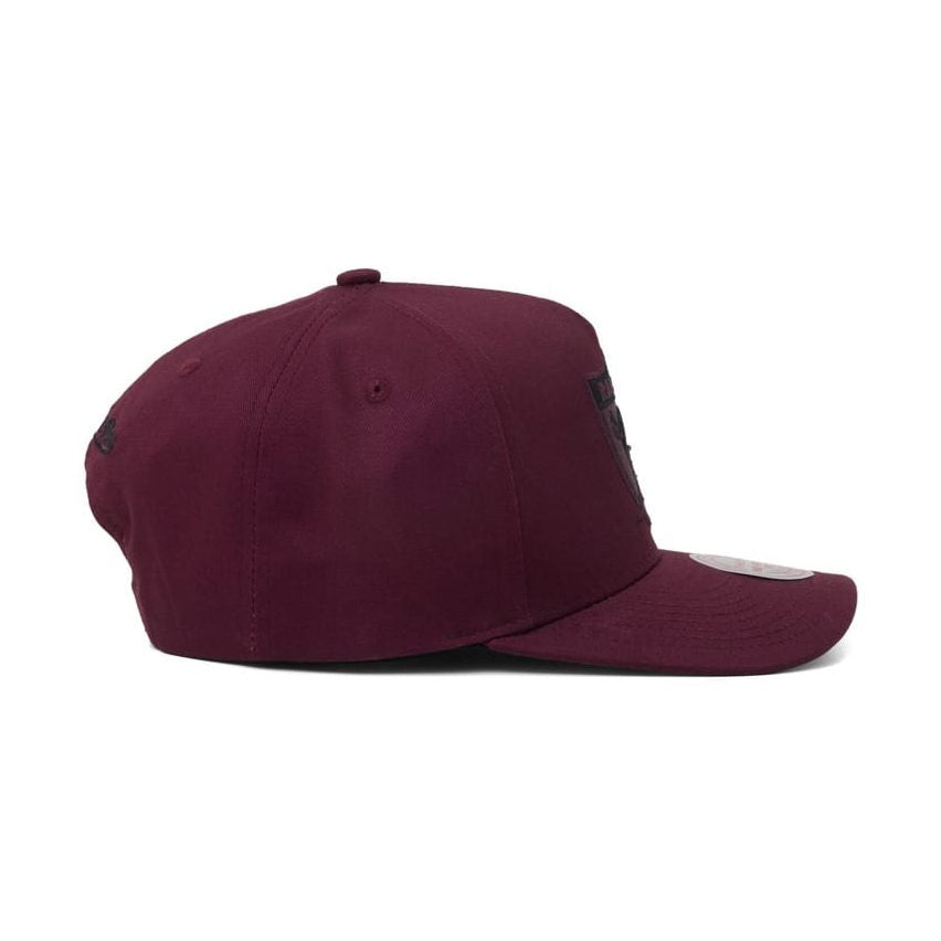 Mitchell & Ness Lacquer Pro Pinch Snapback Oakland Raiders - Fig