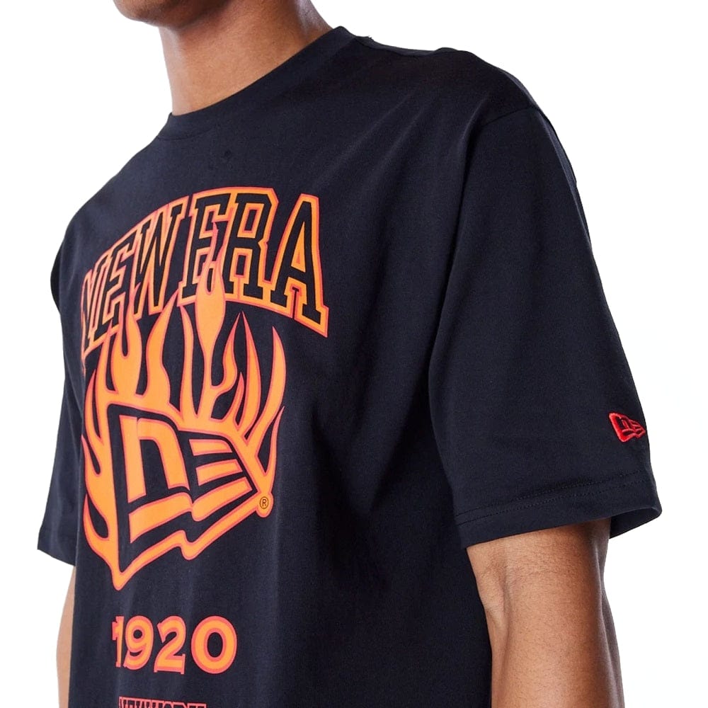 New Era Flag Flame Oversized Tee - Black