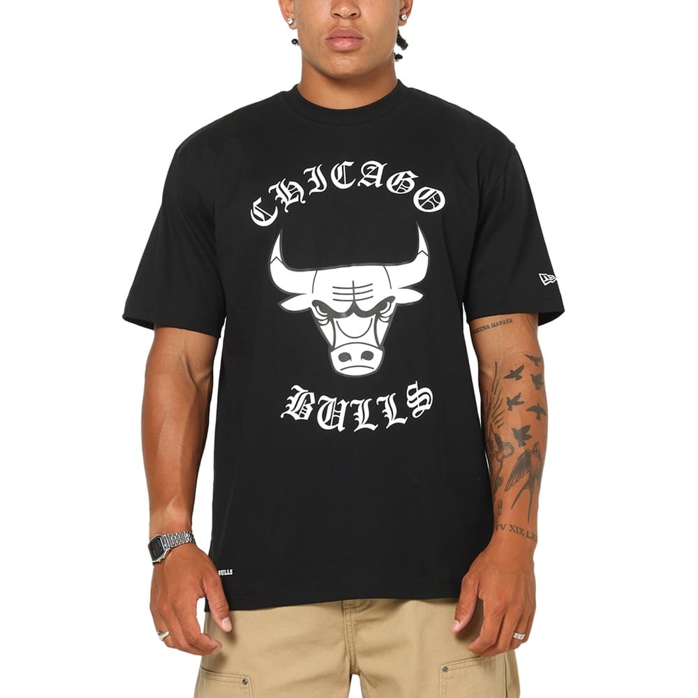 New Era Gothic Tee Chicago Bulls - Black