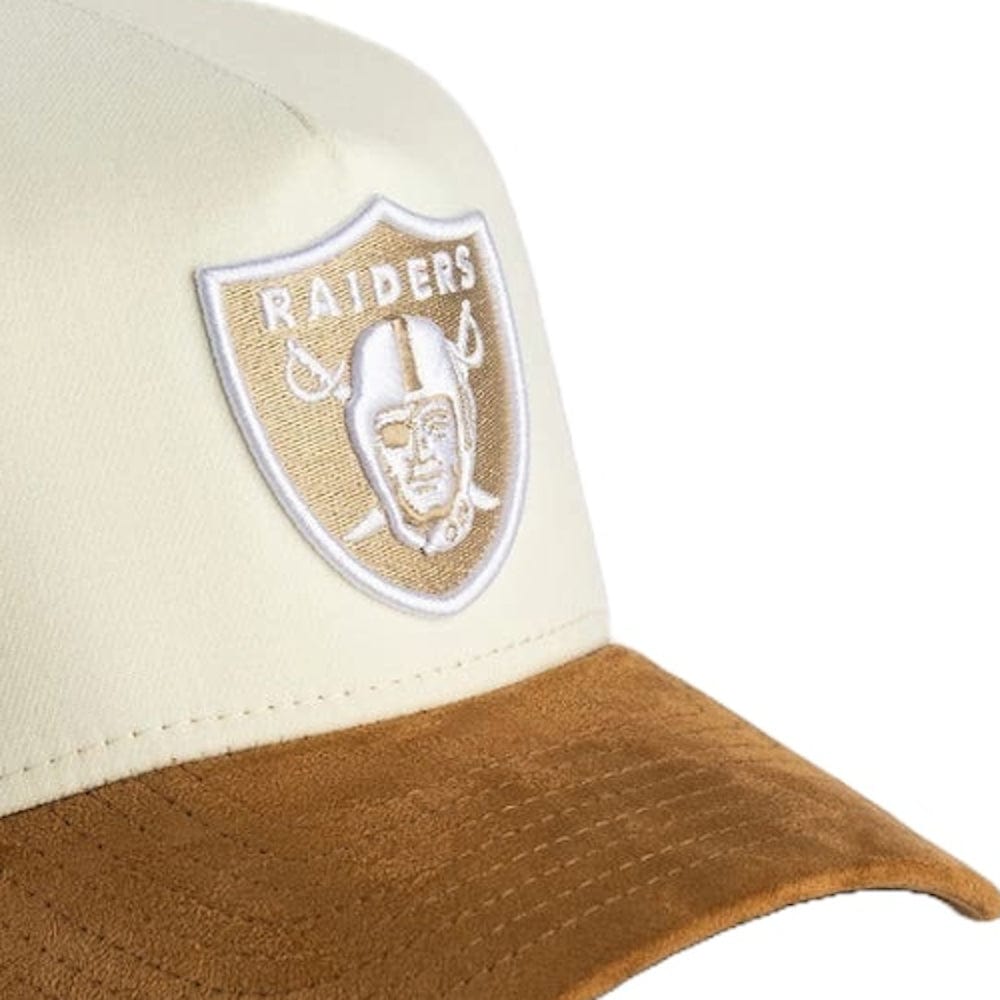New Era 39THIRTY 2-Tone Suede A-Frame Fitted Cap Las Vegas Raiders - Chrome White / Wheat