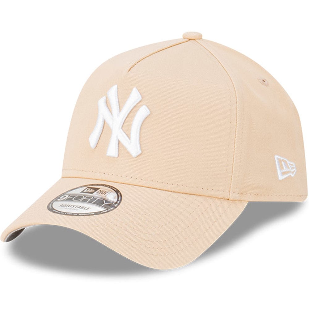 New Era 9FORTY A-Frame Snapback New York Yankees - Oatmilk / White