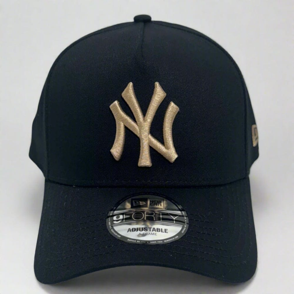New Era 9FORTY A-Frame Snapback Tan Undervisor New York Yankees - Black / Tan