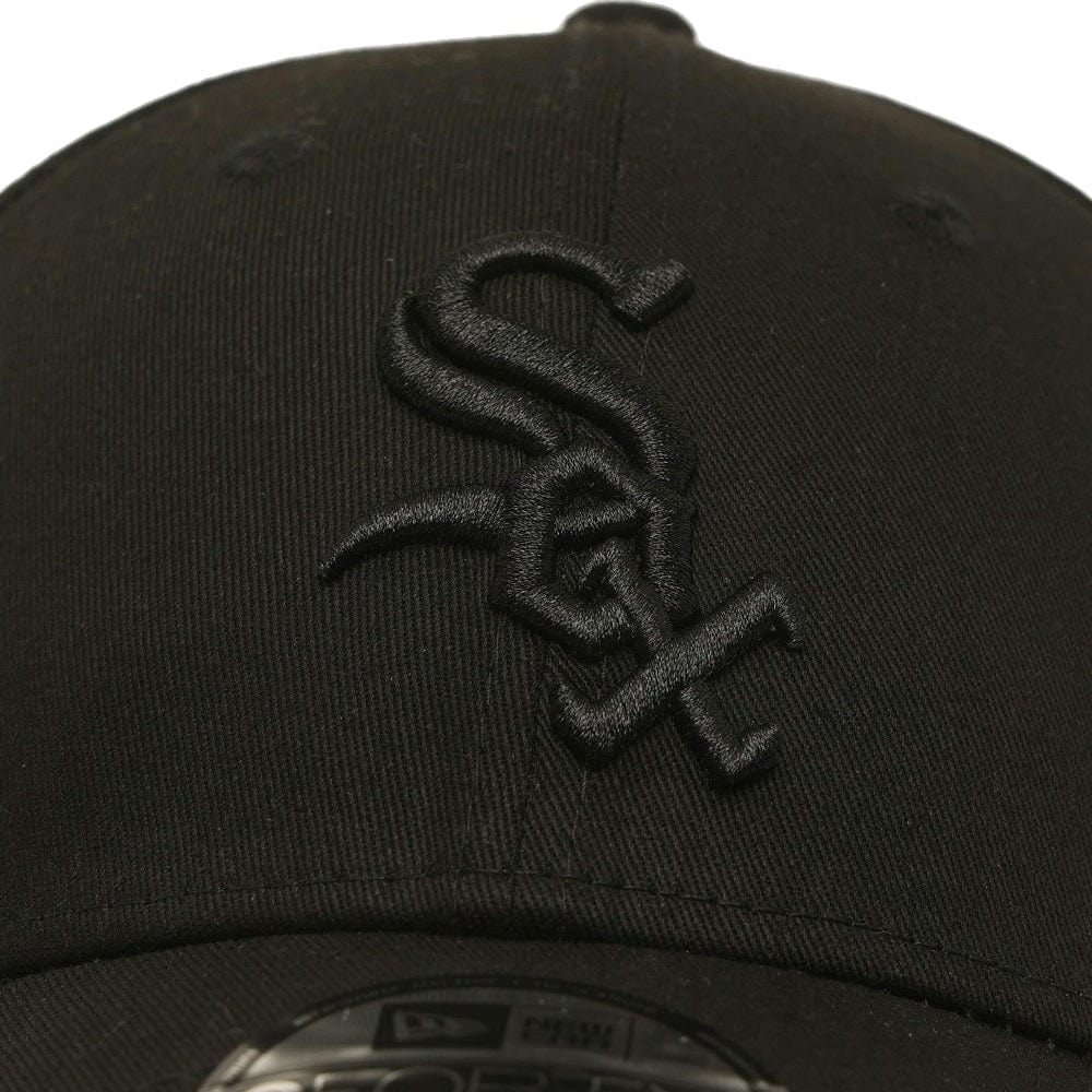 New Era 9FORTY Strapback Chicago White Sox - Black / Black
