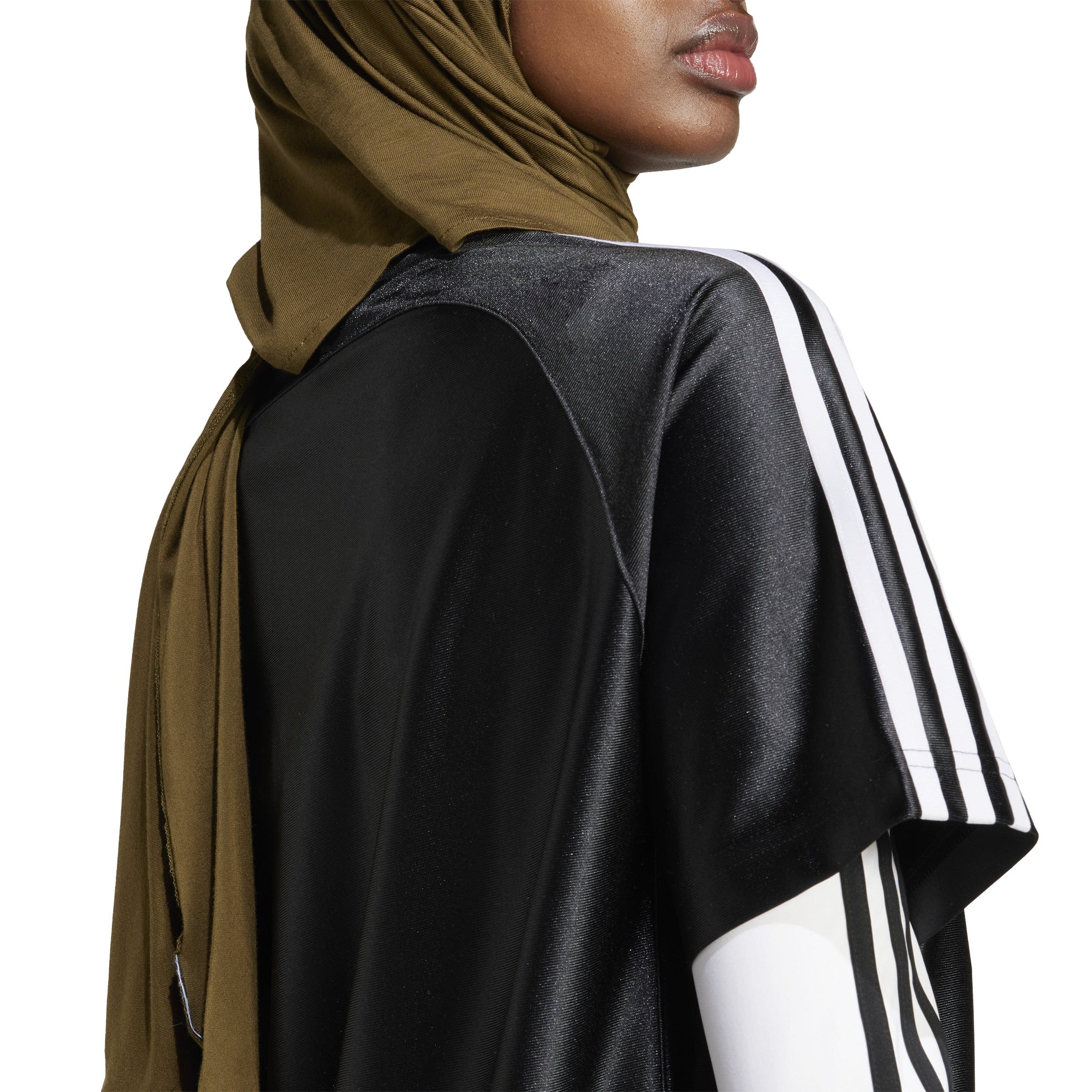 Adidas Teamgeist Tee - Black / White