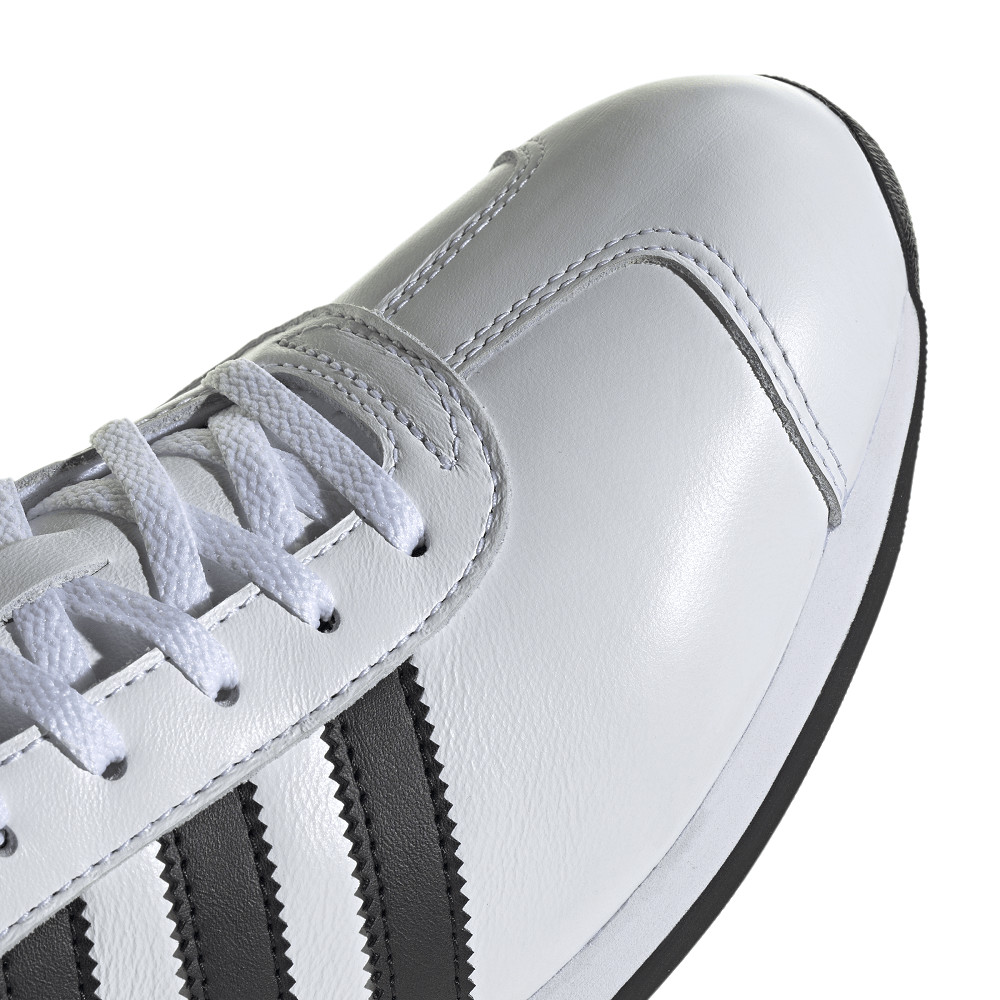 adidas Country II - White / Black