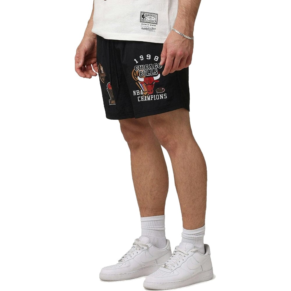 Mitchell & Ness Champs Nylon Short Chicago Bulls - Black