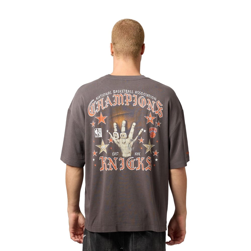 Mitchell & Ness Blackletter Champions Tee New York Knicks - Faded Slate