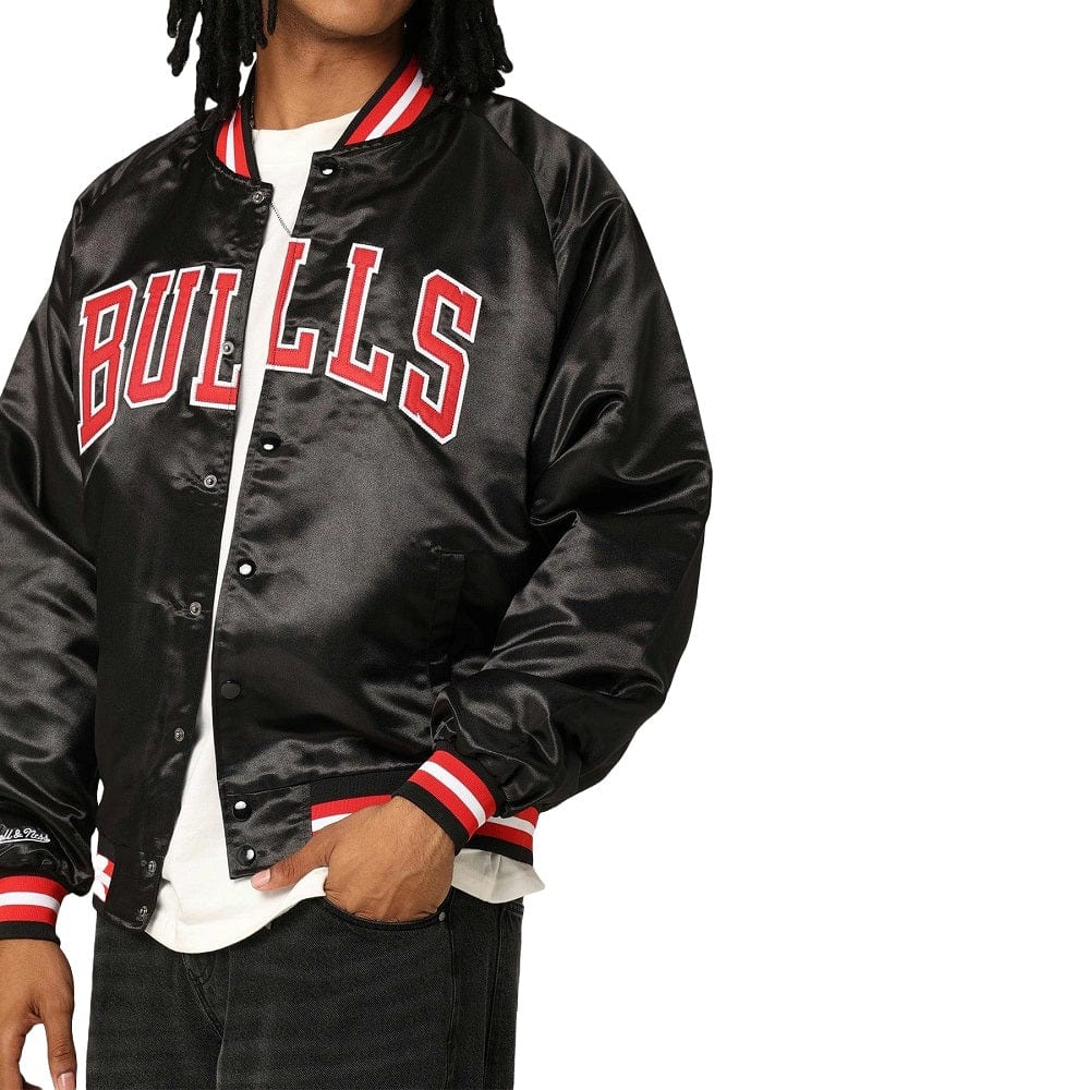 Mitchell & Ness Lightweight Satin Jacket Chicago Bulls - Black
