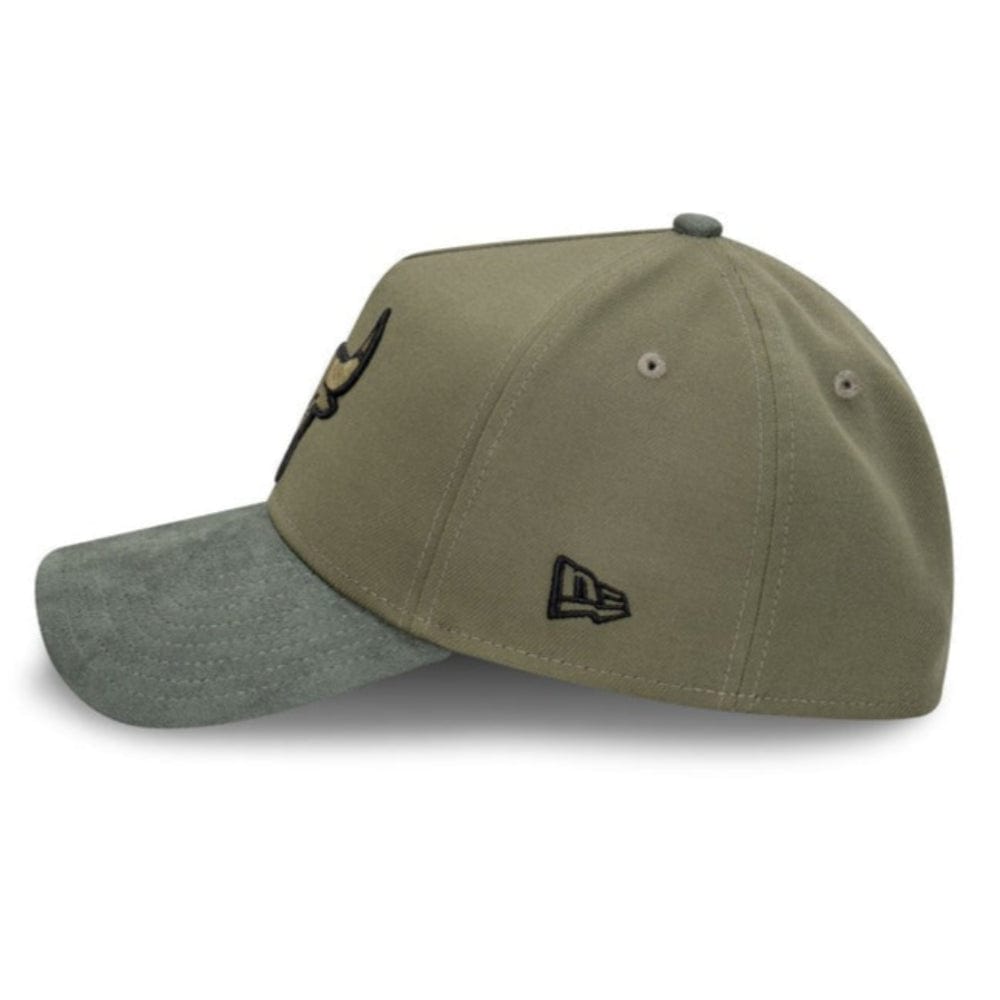 New Era 39THIRTY 2-Tone Suede A-Frame Fitted Cap Chicago Bulls - Olive Premium