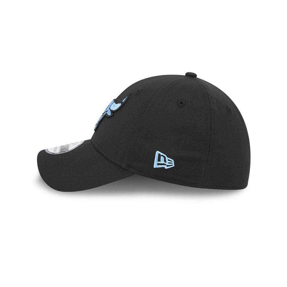 New Era 39THIRTY Fitted Cap Chicago Bulls - Black / Sky Blue
