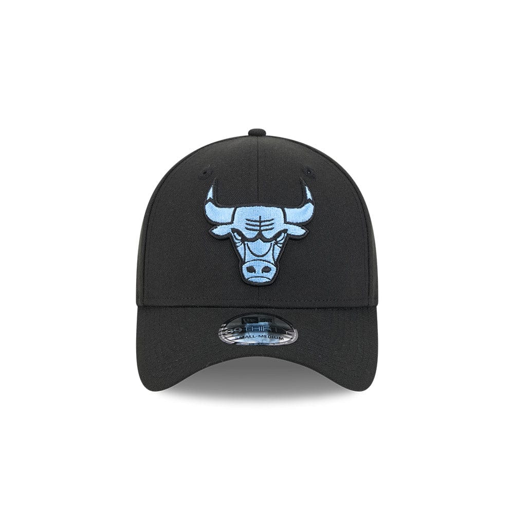New Era 39THIRTY Fitted Cap Chicago Bulls - Black / Sky Blue