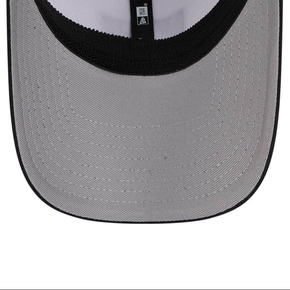 New Era 39THIRTY Modern Essentials Las Vegas Raiders - White