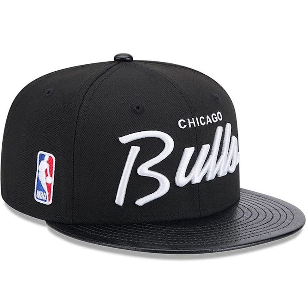 New Era 9FIFTY Faux Leather Visor Snapback Chicago Bulls - Black