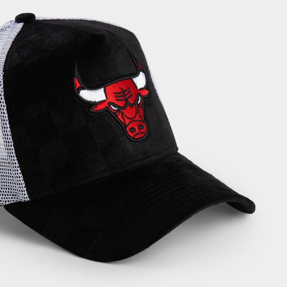 New Era 9FORTY Tonal Check E-Frame Trucker Snapback Chicago Bulls - Black