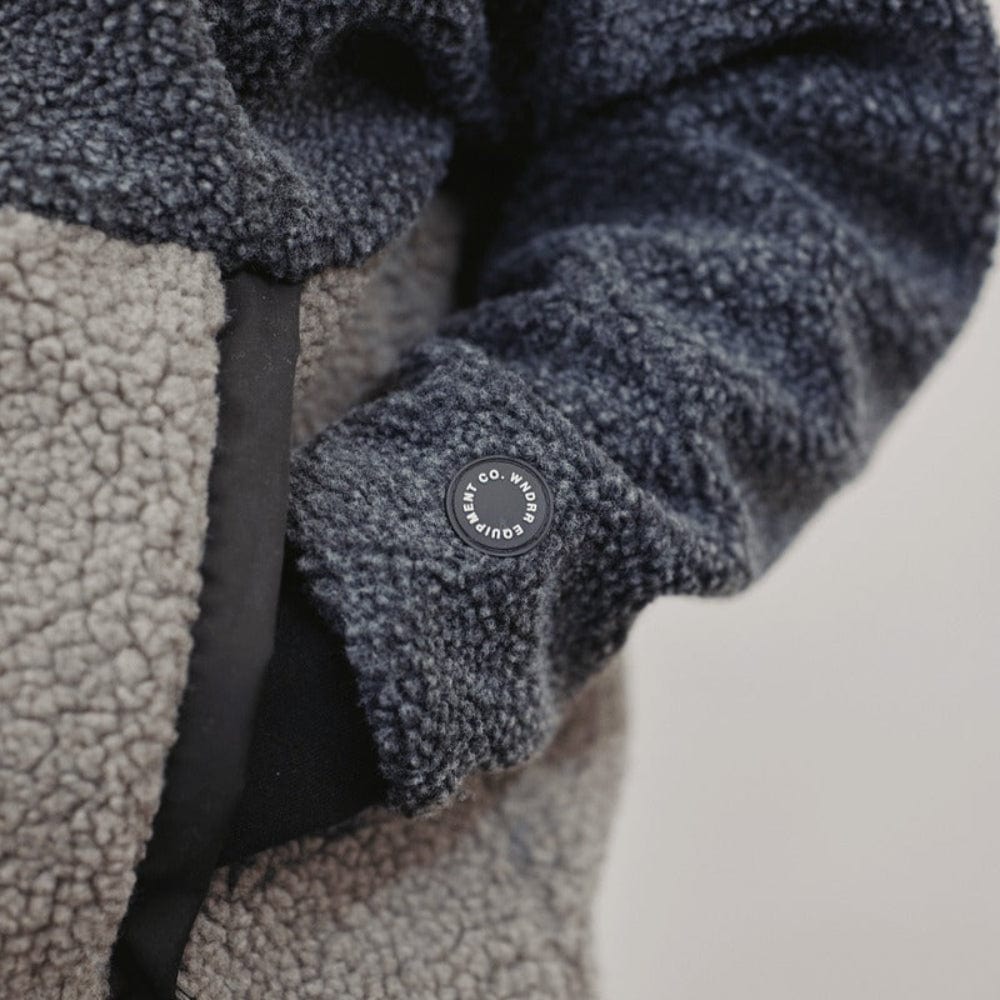WNDRR Banner Sherpa Jacket - Black