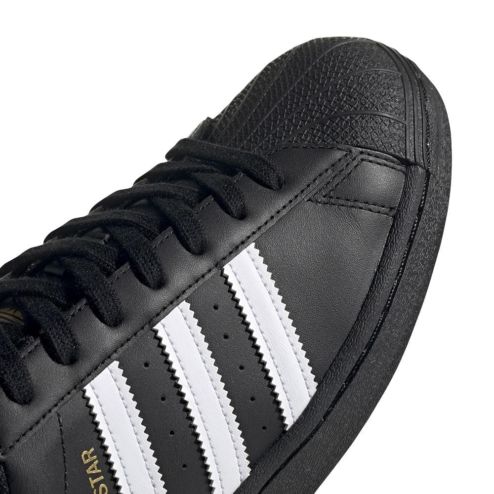 adidas Superstar - Black / White