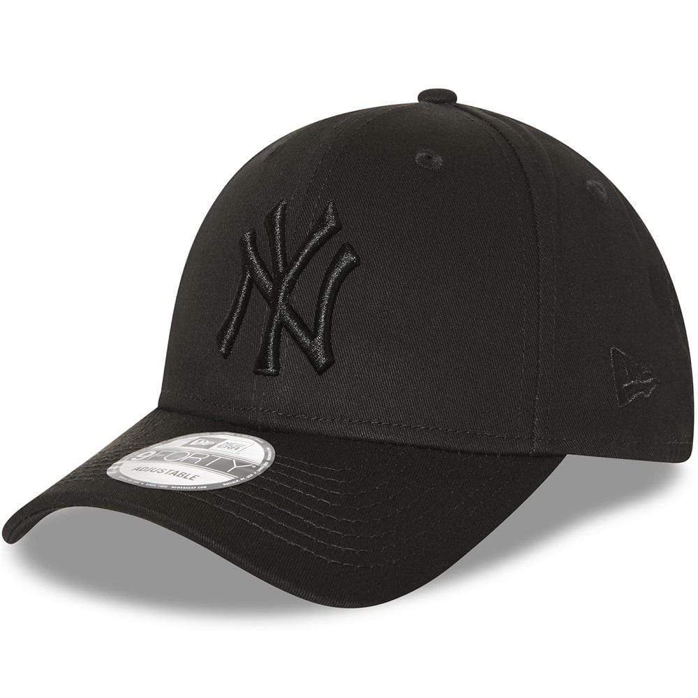 New Era 940 Strapback New York Yankees - Black / Black